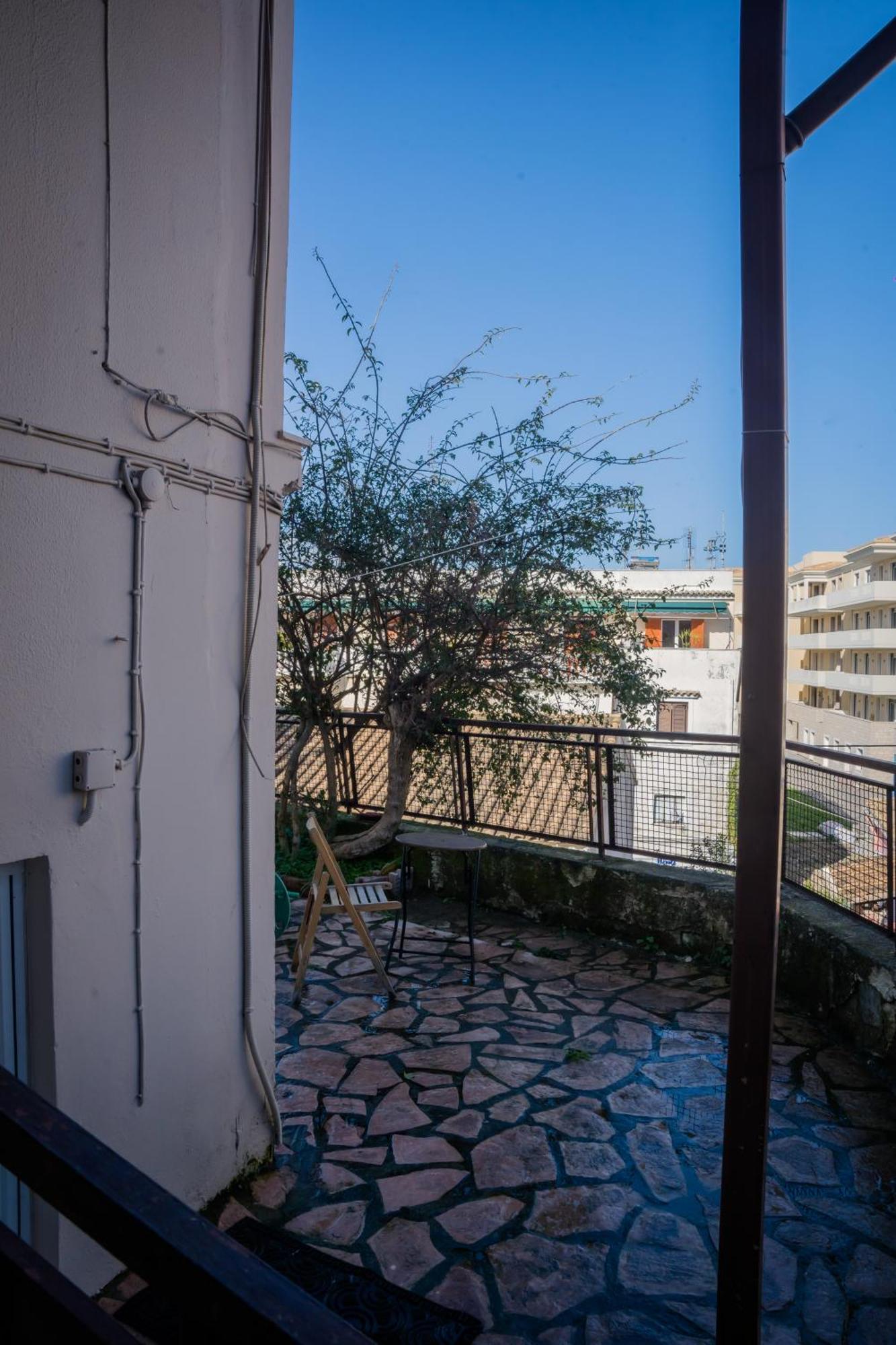 Appartamento Oliana'S Luxury House Mantouki Esterno foto